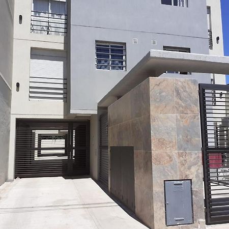 Апартаменты Departamento Witcomb Con Estacionamiento Баия-Бланка Экстерьер фото